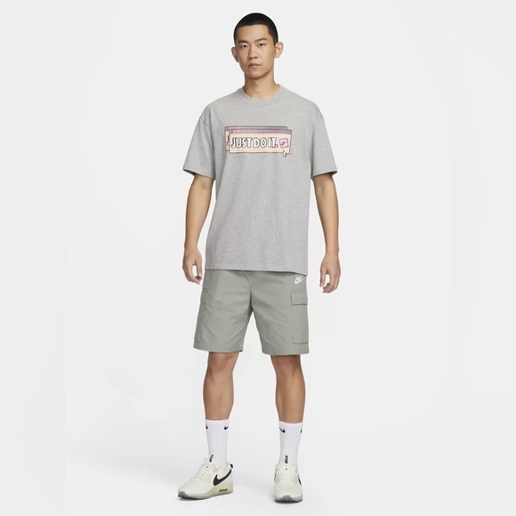 🩶Nike Sportswear Typography Printed Round
Neck T-shirt - Picture 2 of 8